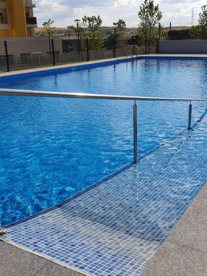 Apartamento Apartamento nuevo, accesible y con piscina !!! Salamanca Exterior foto